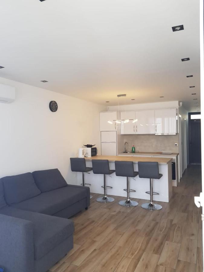 Family Comfortable Apartment Arona  Eksteriør bilde