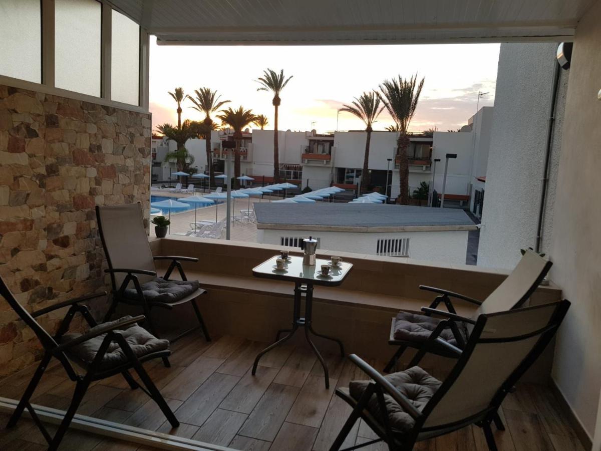 Family Comfortable Apartment Arona  Eksteriør bilde