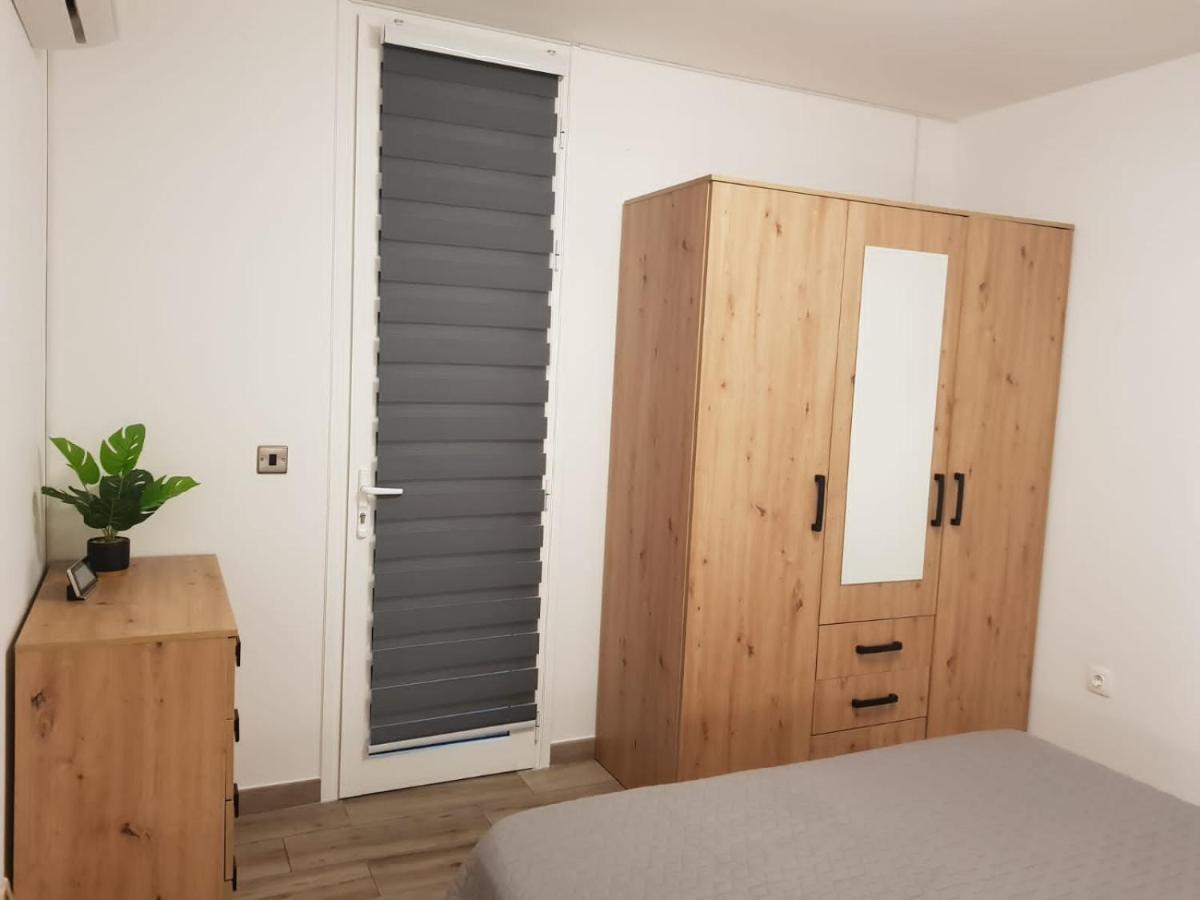 Family Comfortable Apartment Arona  Eksteriør bilde