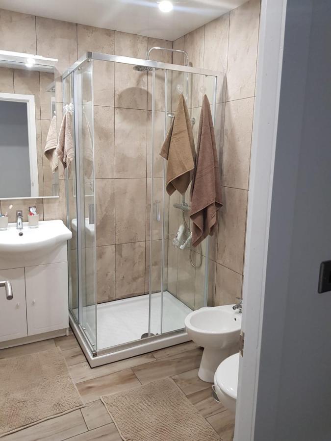 Family Comfortable Apartment Arona  Eksteriør bilde