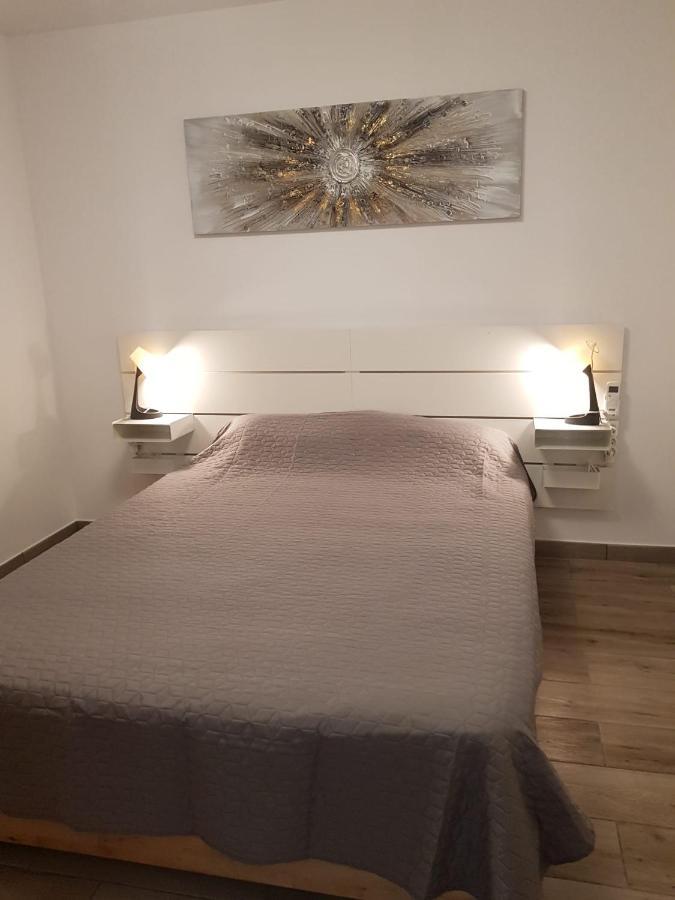 Family Comfortable Apartment Arona  Eksteriør bilde