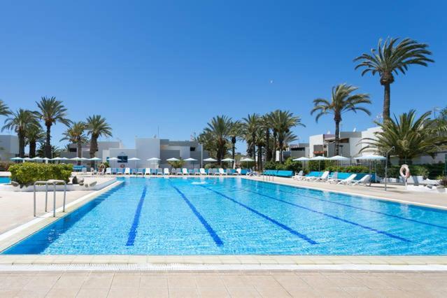 Family Comfortable Apartment Arona  Eksteriør bilde